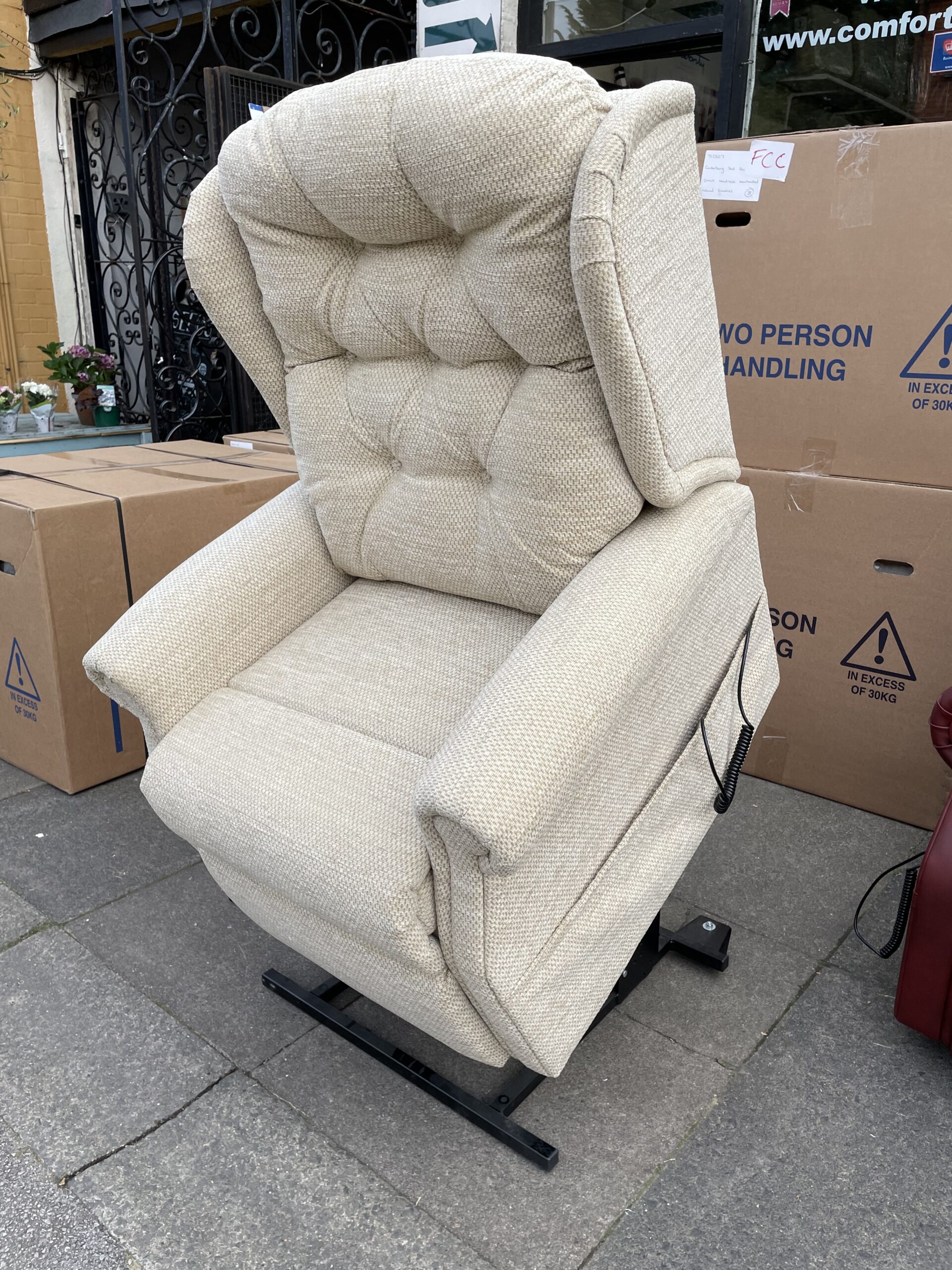 Celebrity Woburn Dual Motor Recliner With 5 Point Massage System and Heat Pad in Nevarda Willow